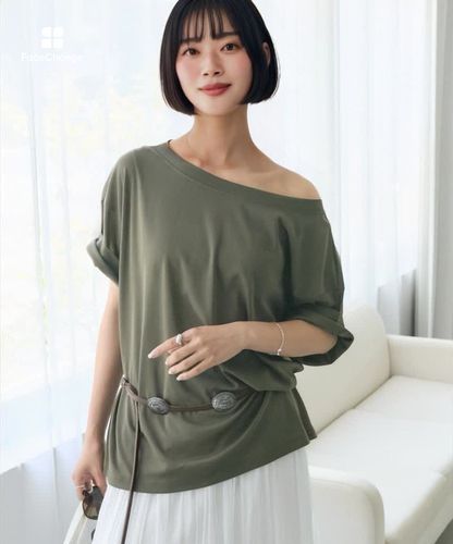 リヴドロワ美品A・MONN オープンネックカットソー カーキ A・MONN】【吸水速乾/接触冷感】オープンネックTee | RIVE DROITE
