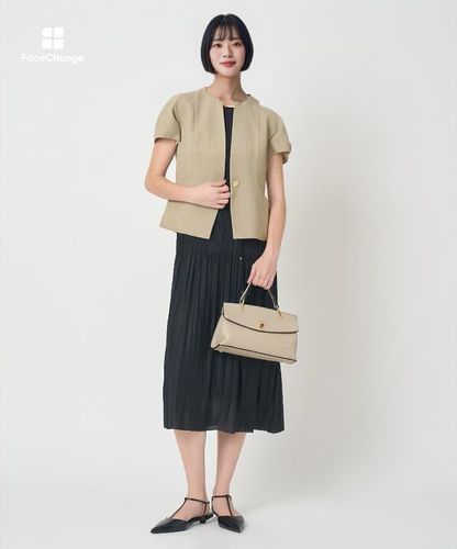 STAFF STYLING|ANAYI OFFICIAL ONLINE STORE｜アナイ 公式サイト