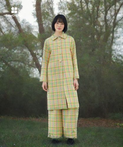 [CHONO] ピンク ツイード ロングコート black-hair-bob-with-bangs.jpg