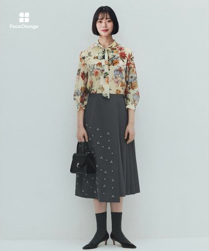 LOULOU WILLOUGHBY RATTIシフォンフラワープリントブラウス LOULOU WILLOUGHBY】RATTIシフォンフラワープリントブラウス