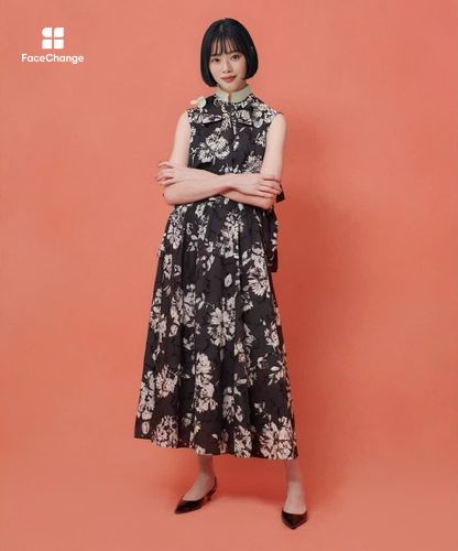 LOULOU WILLOUGHBY】モノトーンフラワー刺繍ブラウス|allureville