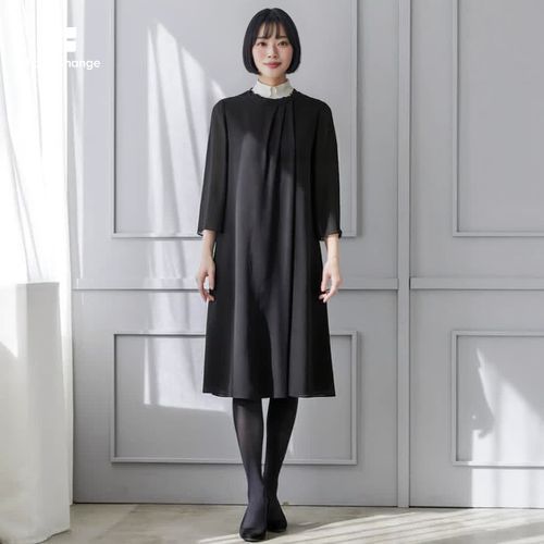 black-hair-bob-with-bangs.jpg