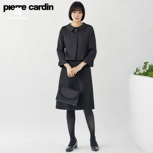 モダンなオフショールカラーのアンサンブル 9号・ブラック｜東京