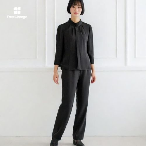 A&G 両側大き ブラックパンツ black-hair-bob-with-bangs.jpg