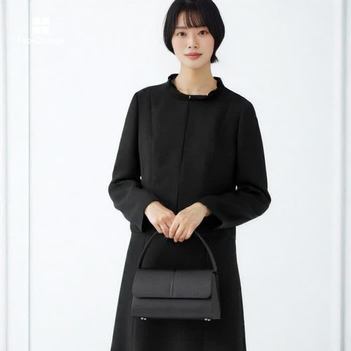 black-hair-bob-with-bangs.jpg