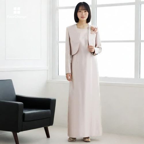 美品 東京ソワール ソワールドルチェ 光沢 ボレロジャケット シャンパンベージュ black-hair-bob-with-bangs.jpg