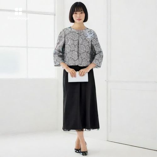 軽やかな花柄ジャカードジャケット 9号・グレー｜東京ソワール